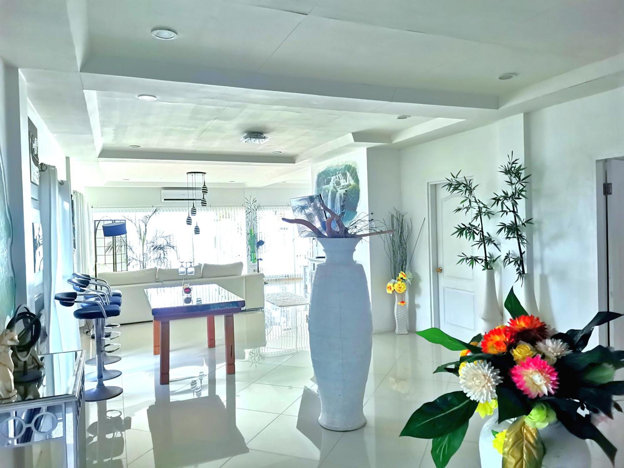 Beach Front White House Villa Maria  외부 사진